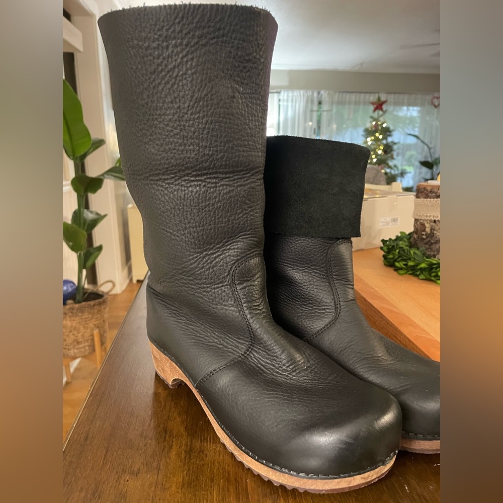 Sanita Black Convertible Clog